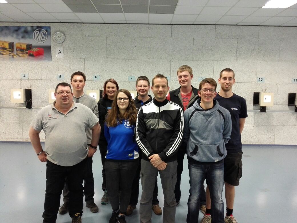Gruppenfoto im Vereinsheim zum Aufstieg in die Westfalenliga